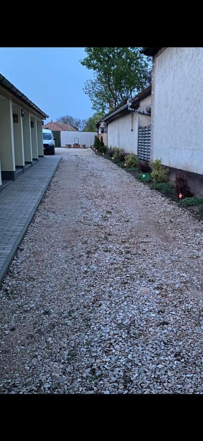 Ferienwohnung Levendula Vendeghaz Hajduboszormeny Exterior foto